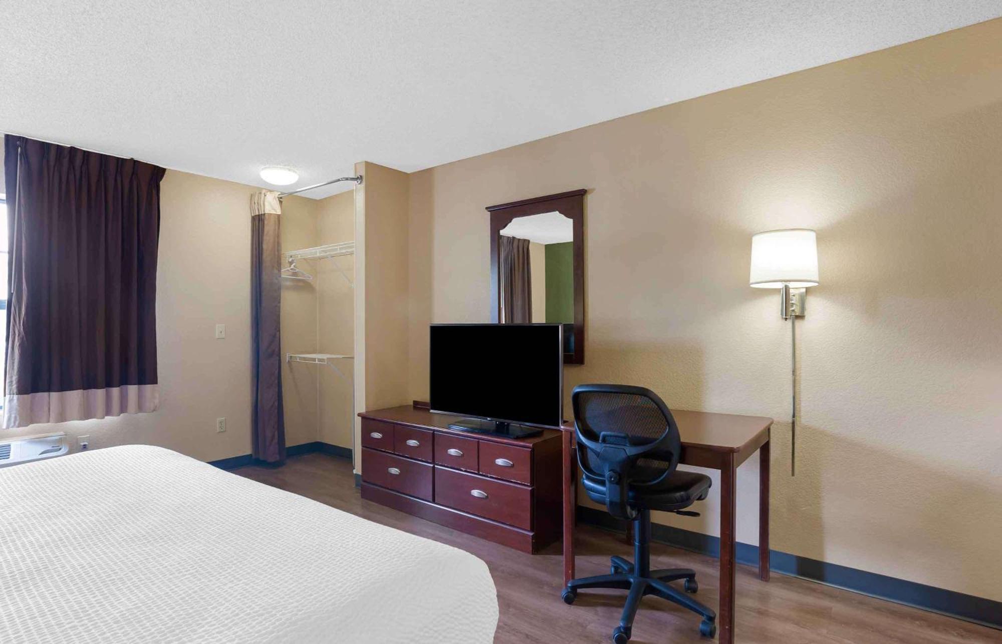 เอ็กซ์เทนด์ สเตย์ อเมริกา โคลัมบัส แบรดลีย์ พาร์ค Hotel ภายนอก รูปภาพ