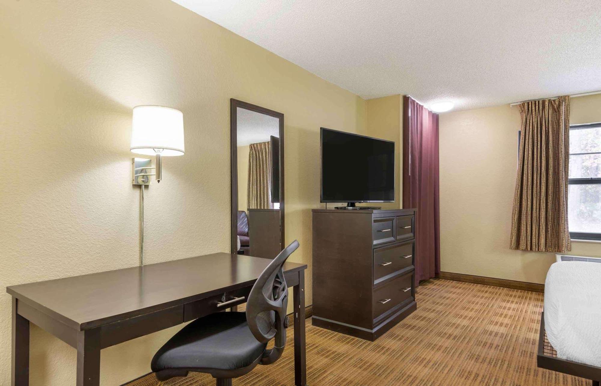เอ็กซ์เทนด์ สเตย์ อเมริกา โคลัมบัส แบรดลีย์ พาร์ค Hotel ภายนอก รูปภาพ
