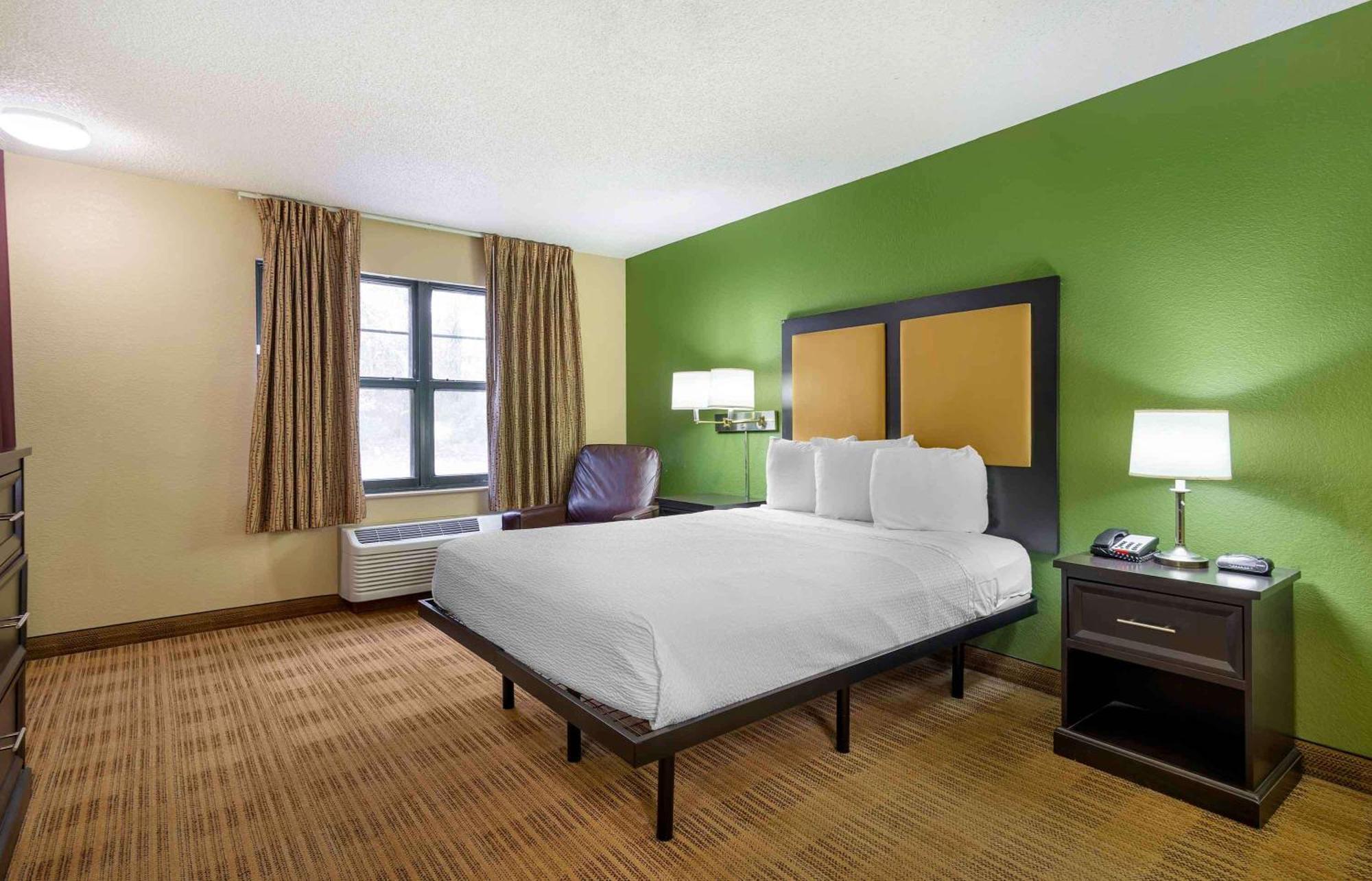 เอ็กซ์เทนด์ สเตย์ อเมริกา โคลัมบัส แบรดลีย์ พาร์ค Hotel ภายนอก รูปภาพ